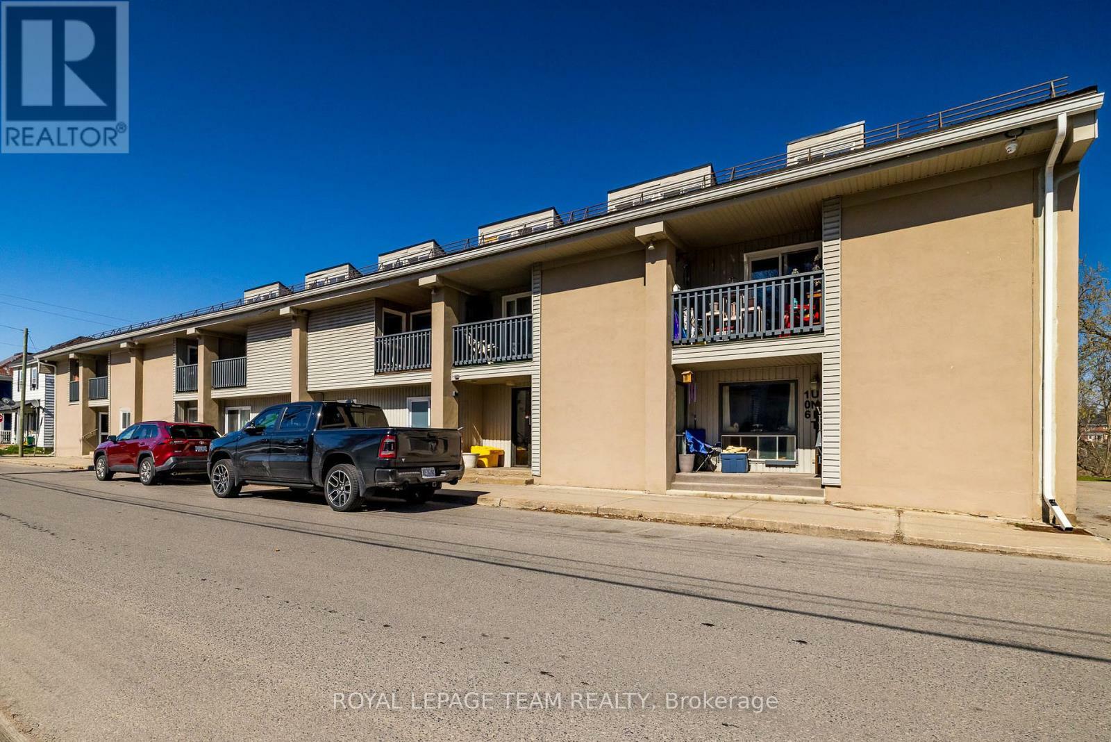 Property Photo: 105 Asa Street 202 ON K0G 1J0