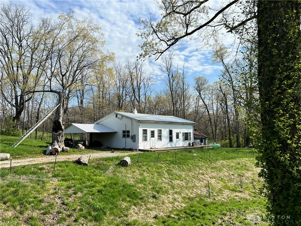 Property Photo: 9606 Honey Run Road OH 45168