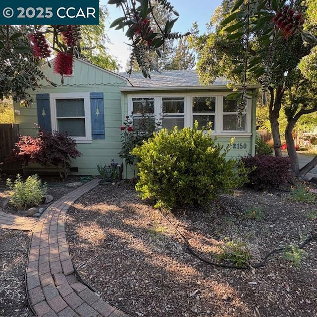 Property Photo: 2150 Whyte Park Ave CA 94595