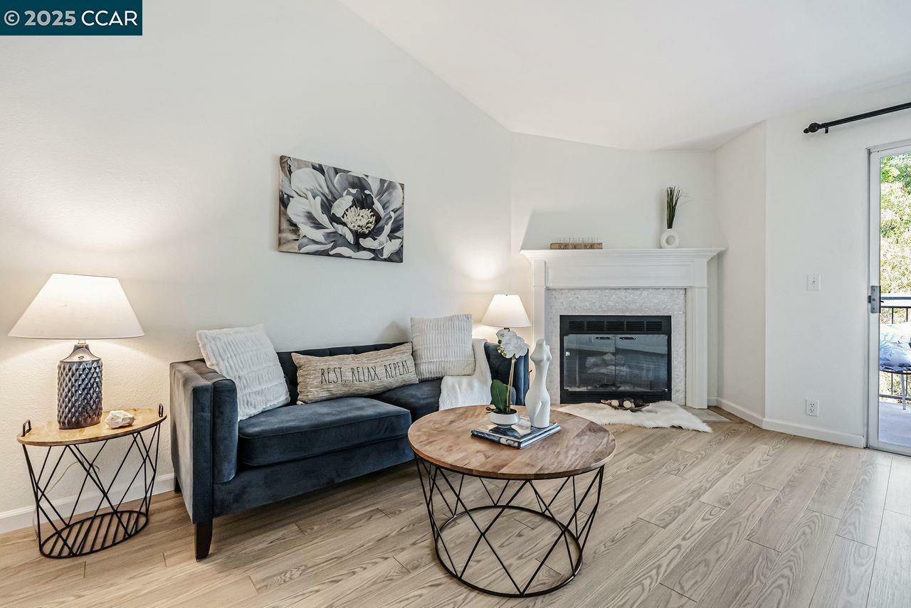Property Photo: 1450 Bel Air Drive 310 CA 94521