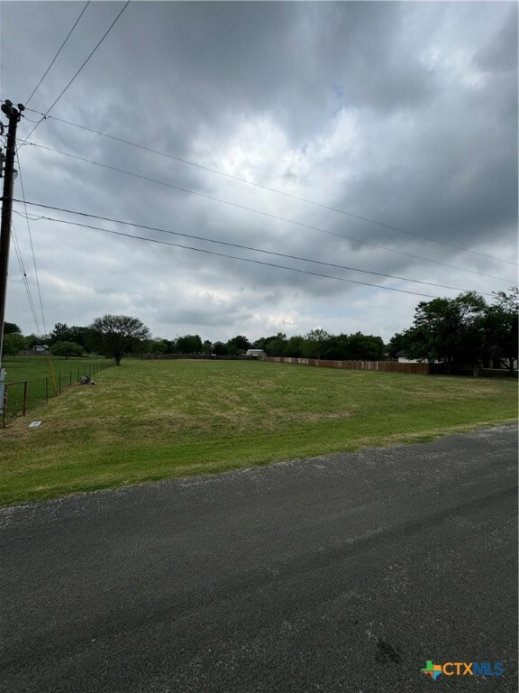 Property Photo: 112 Tomahawk Trail TX 78155