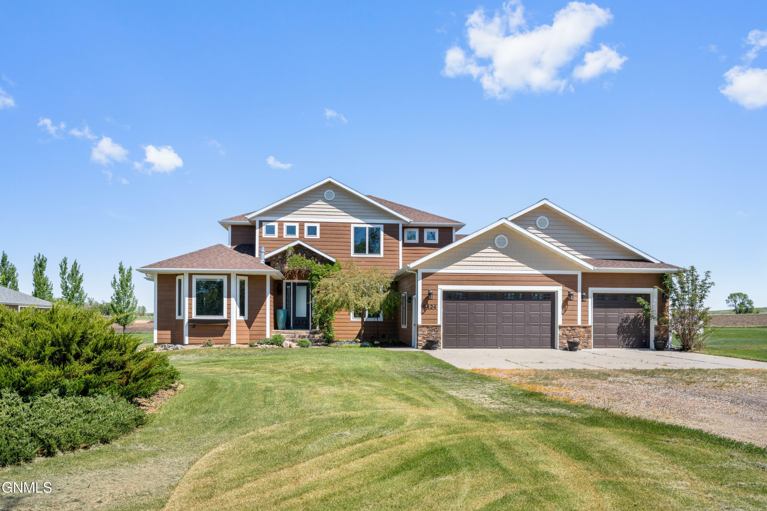 Property Photo: 5424 Shoal Drive ND 58503