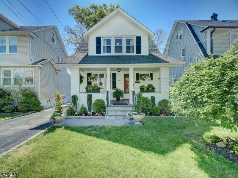 Property Photo: 939 Salem Rd NJ 07083