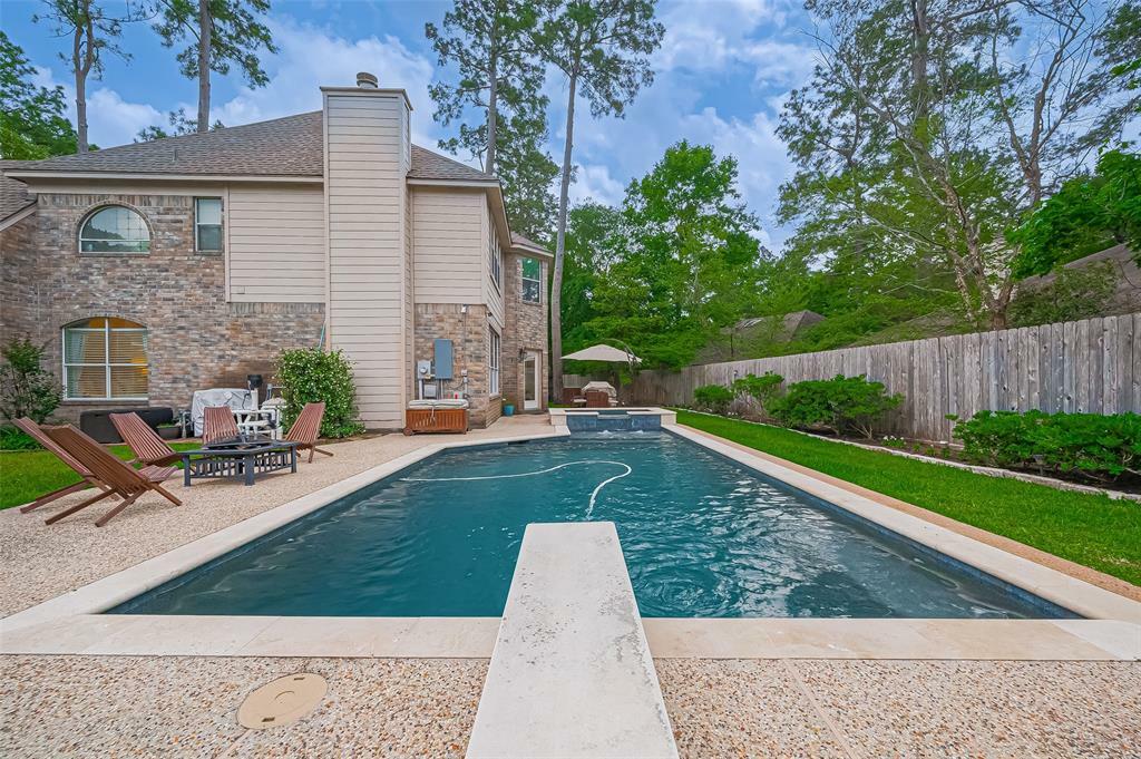 72 N York Gate Court  The Woodlands TX 77382 photo
