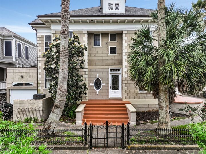 Property Photo:  902 16th Street  TX 77550 
