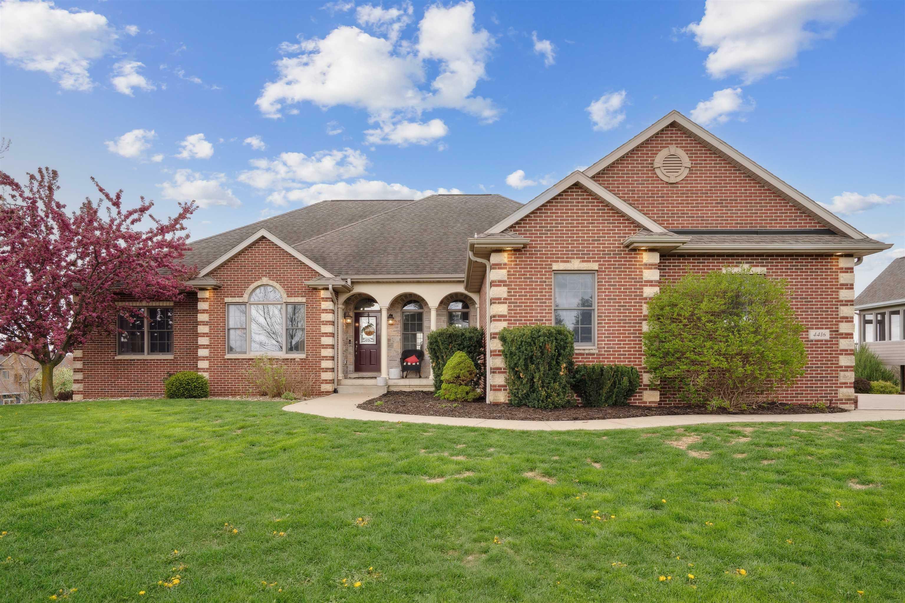 4416 Wynnewood Drive  Cedar Falls IA 50613 photo