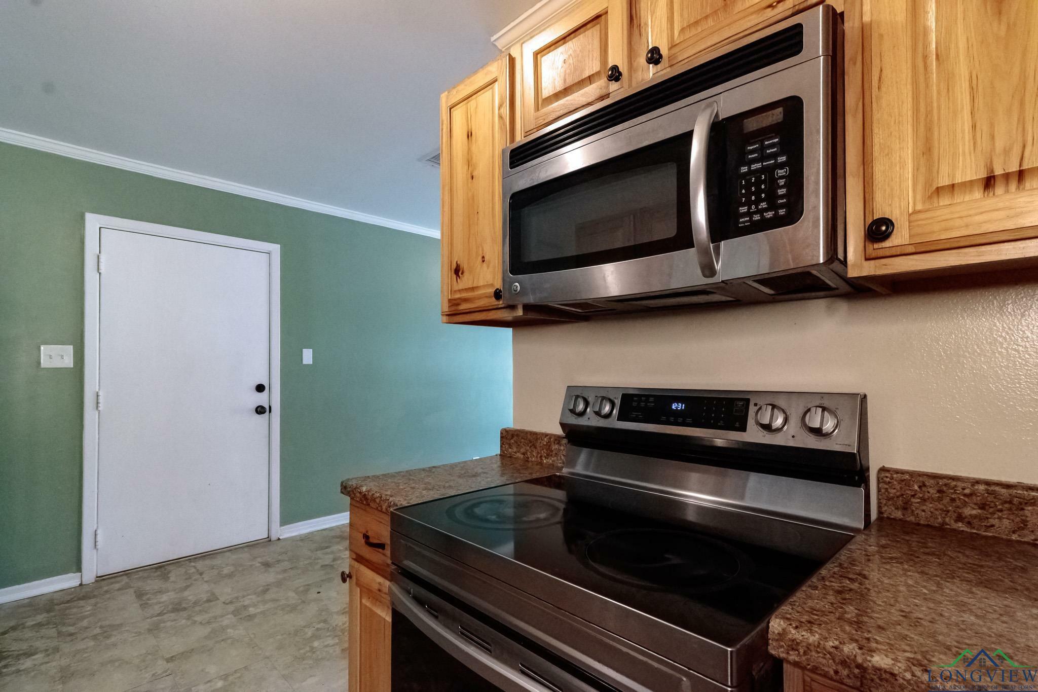 Property Photo: 1321 Lake Drive TX 75601