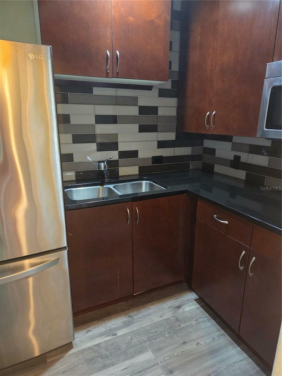 Property Photo: 862 Cypress Lakes Boulevard FL 34688