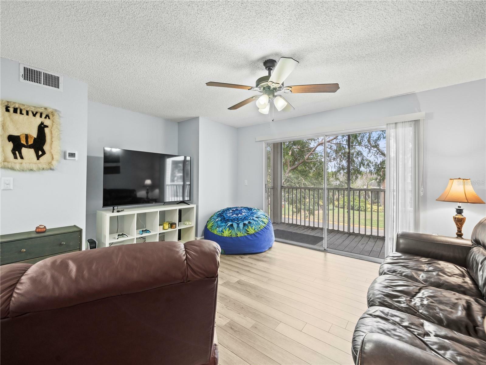 Property Photo: 10028 Strafford Oak Court 712 FL 33624