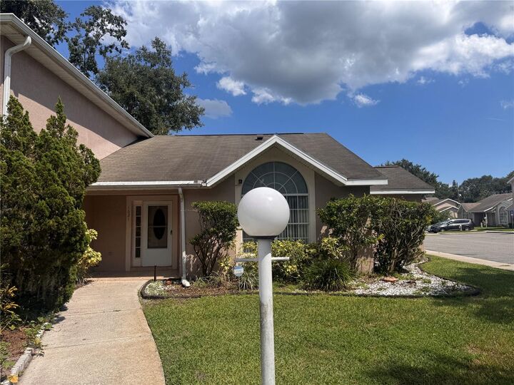 Property Photo:  1621 Emily Court  FL 34744 