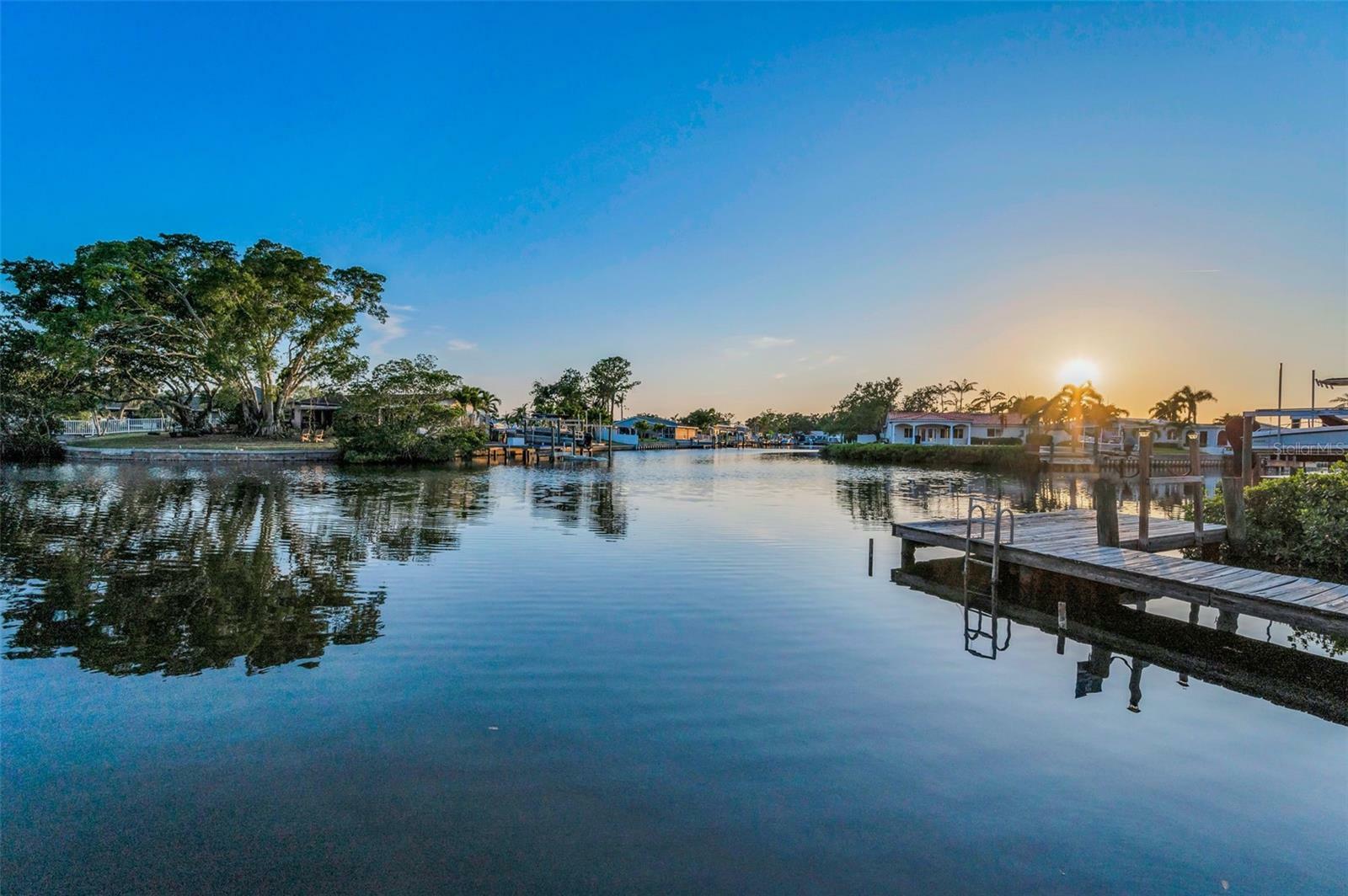 Property Photo: 4772 Dover Street NE FL 33703