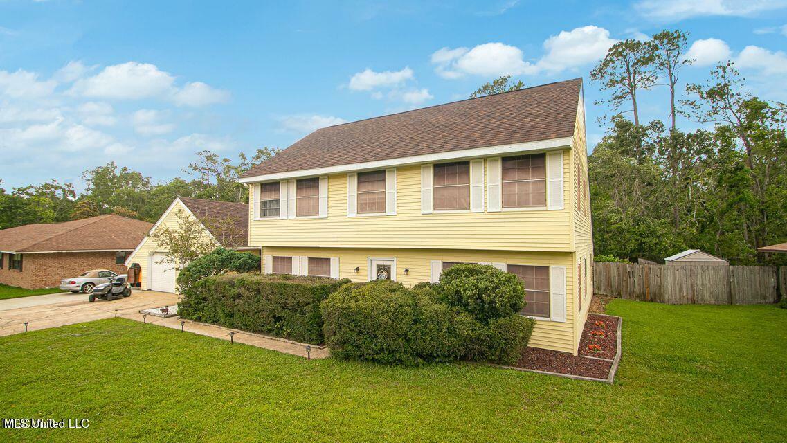 Property Photo: 1100 Hickory Drive MS 39560