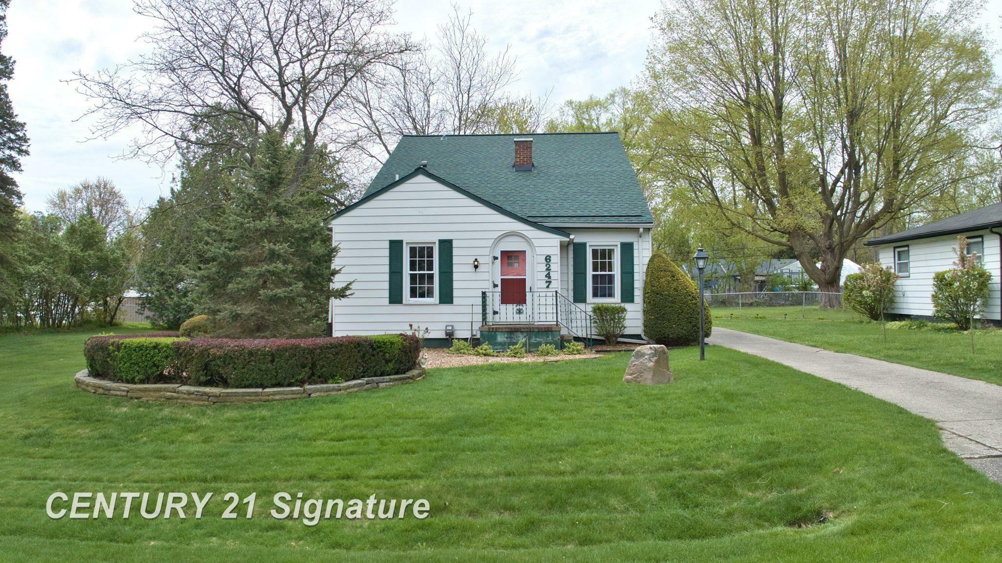 Property Photo: 6247 Rowley Boulevard MI 48329