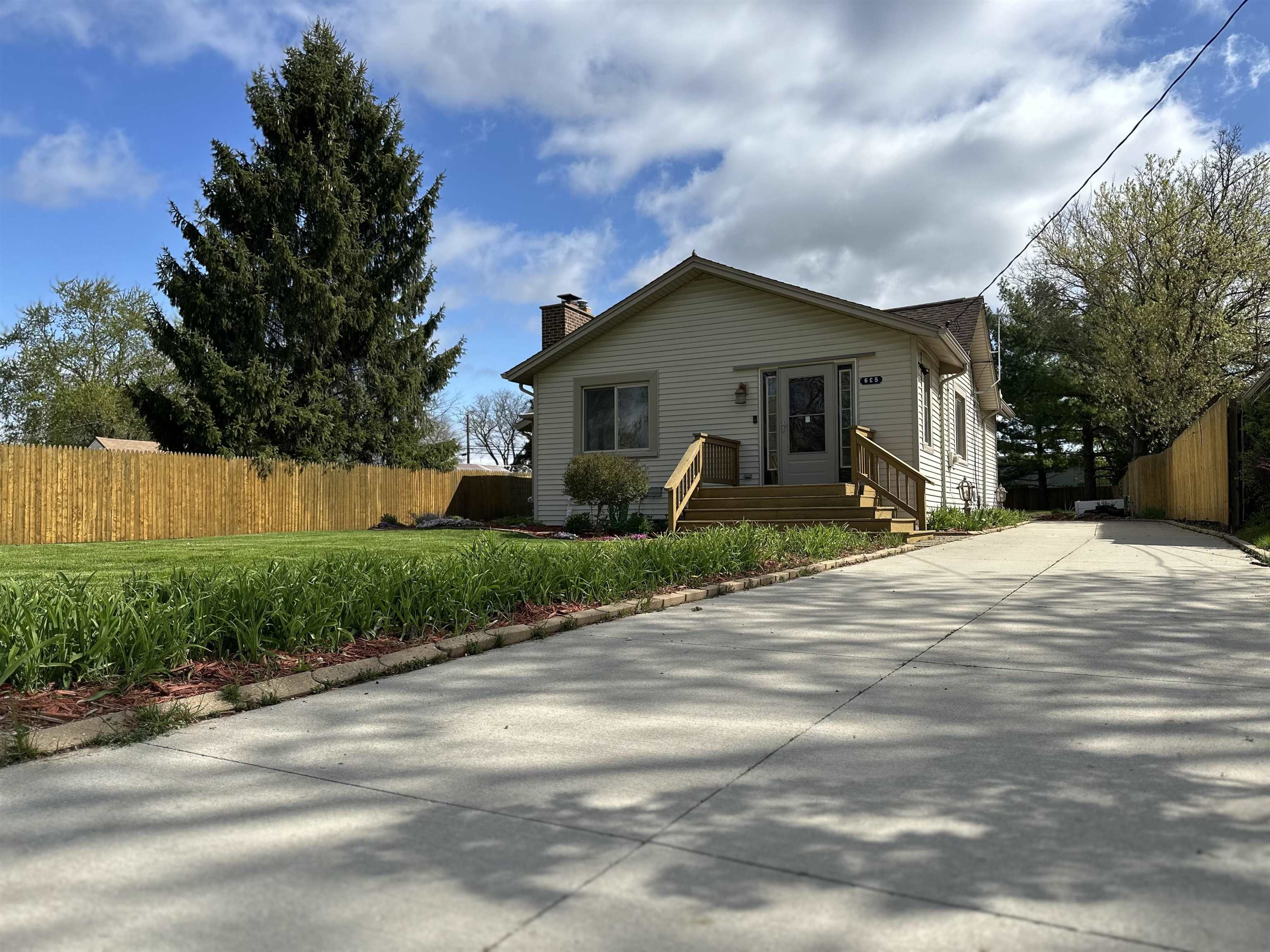 Property Photo: 635 Glaspie Road Common MI 48371