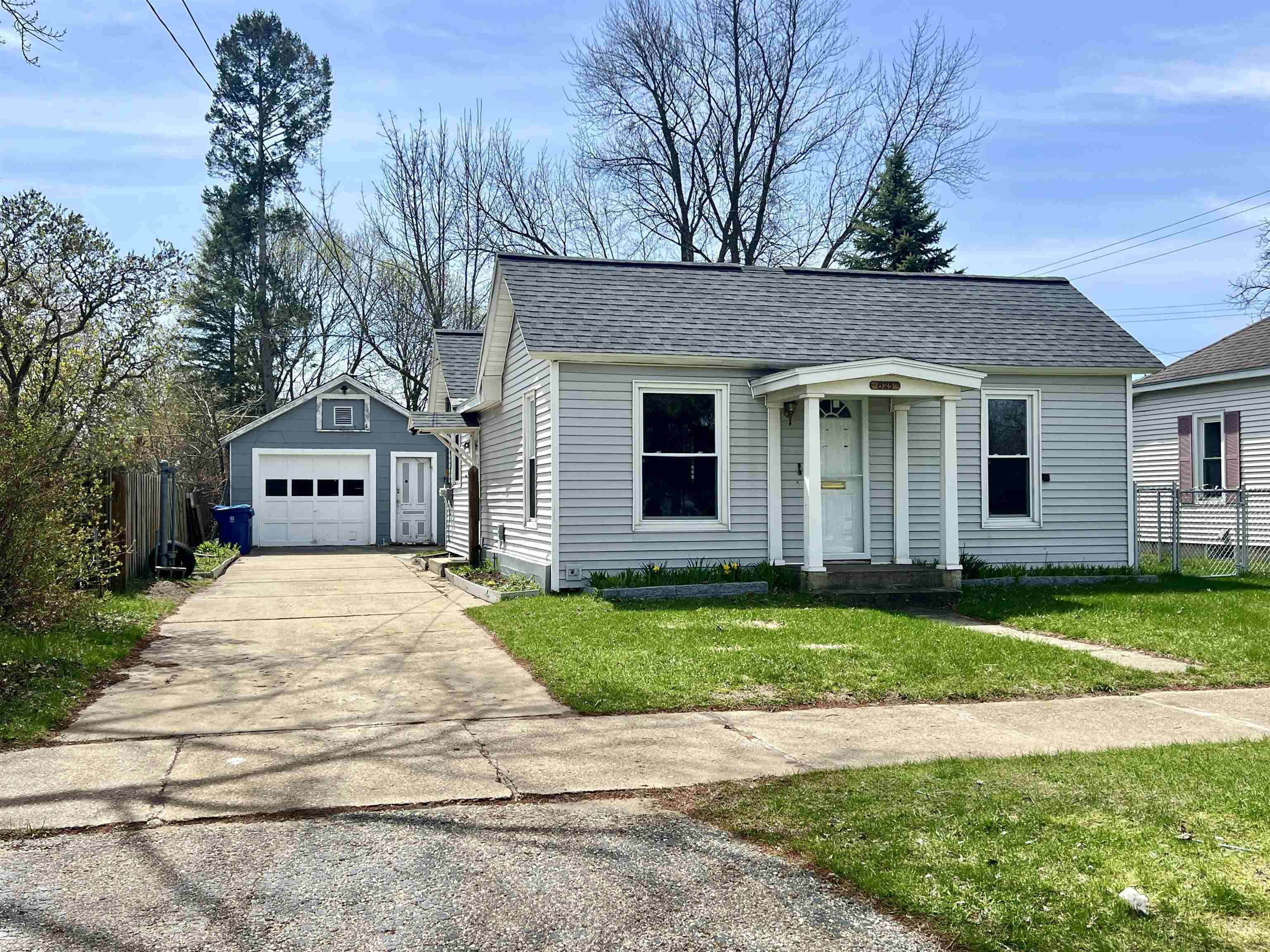 Property Photo: 825 Walnut Street Lot 44 MI 49601