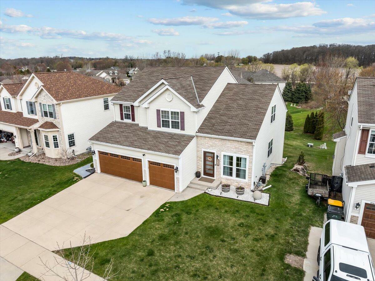 Property Photo: 630 Polaris St WI 53095