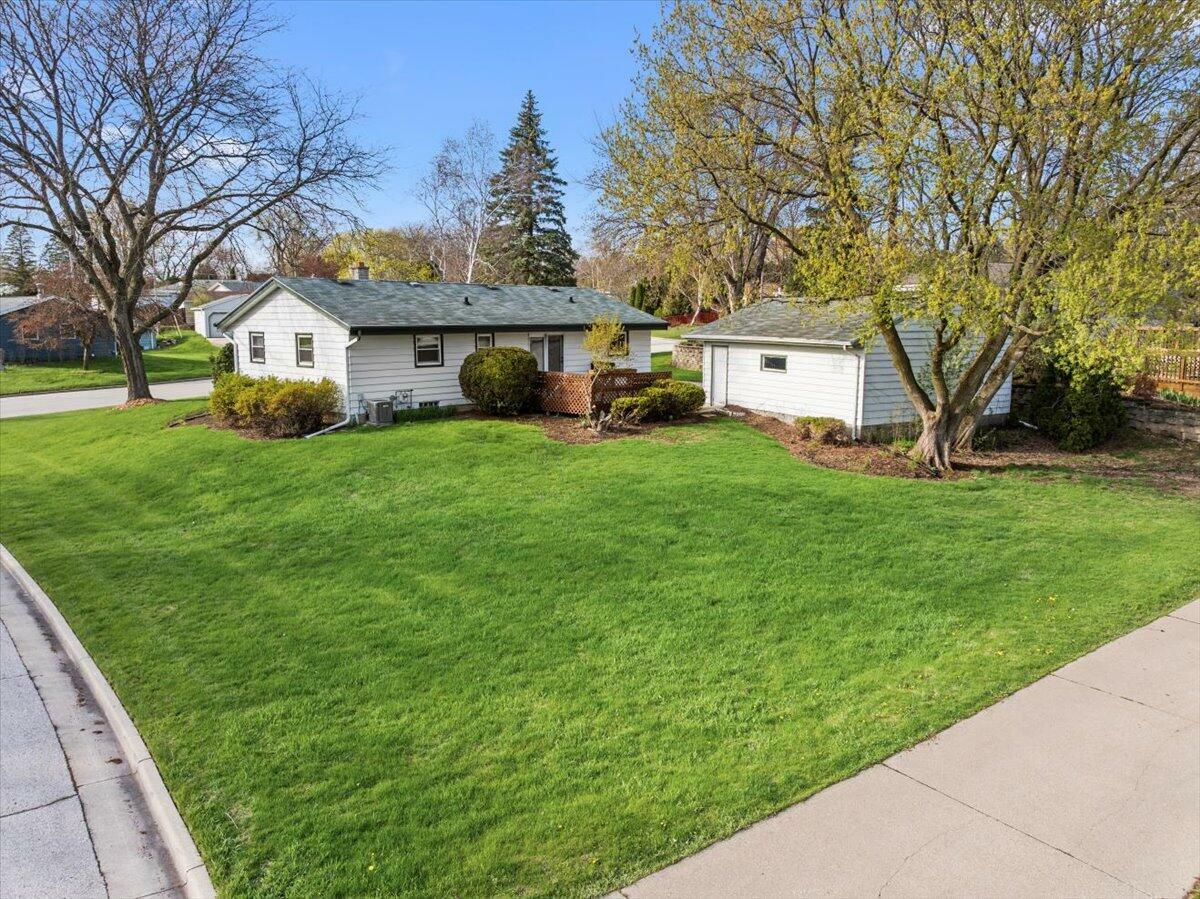 Property Photo: N85w18199 Tyler Dr WI 53051