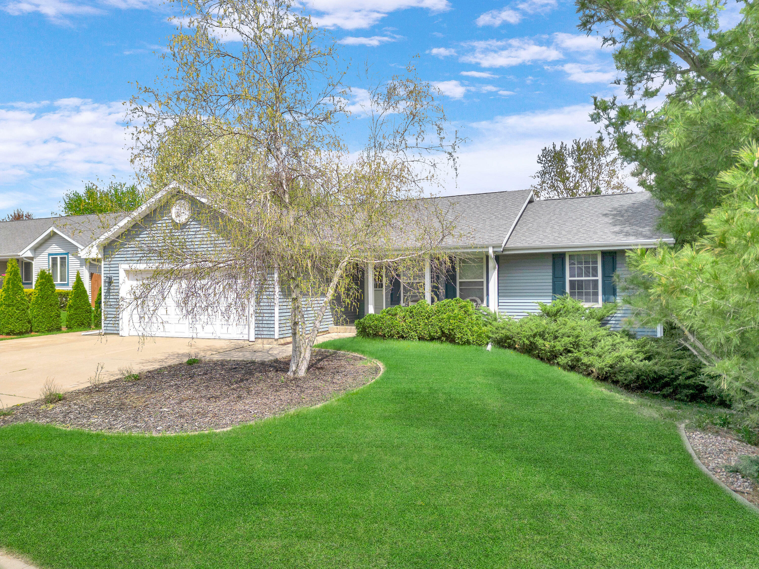 113 E Highland Ave  Fort Atkinson WI 53538 photo
