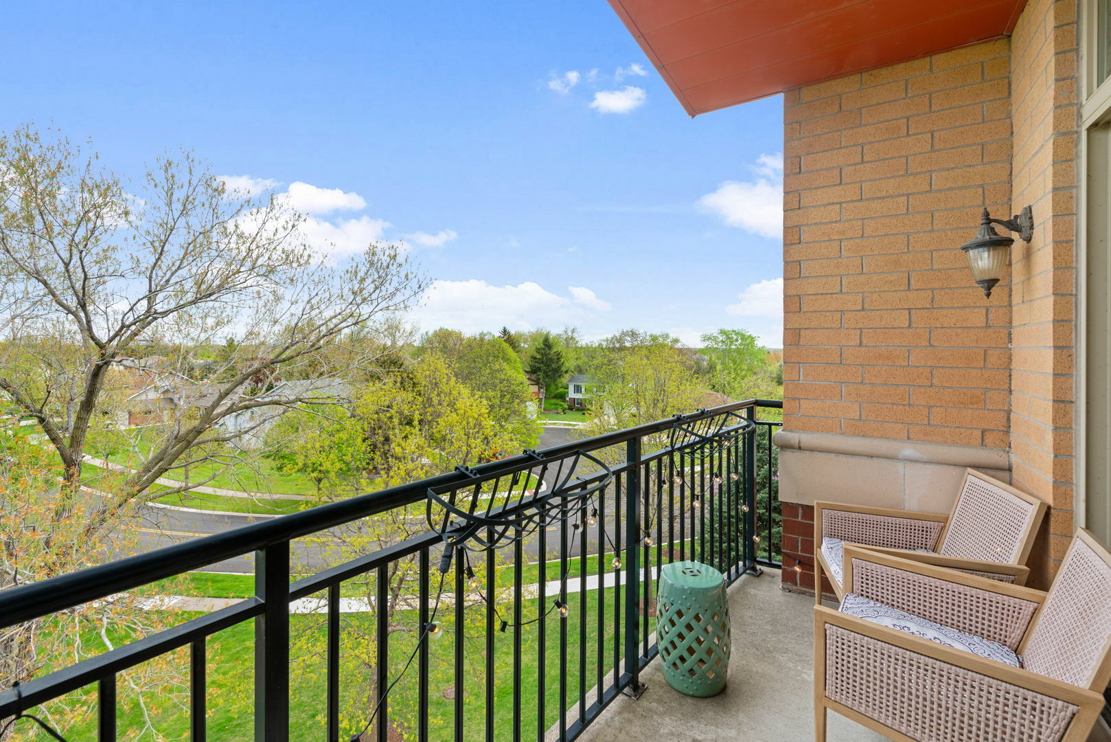Property Photo: 1210 N Foxdale Drive 2-307 IL 60101