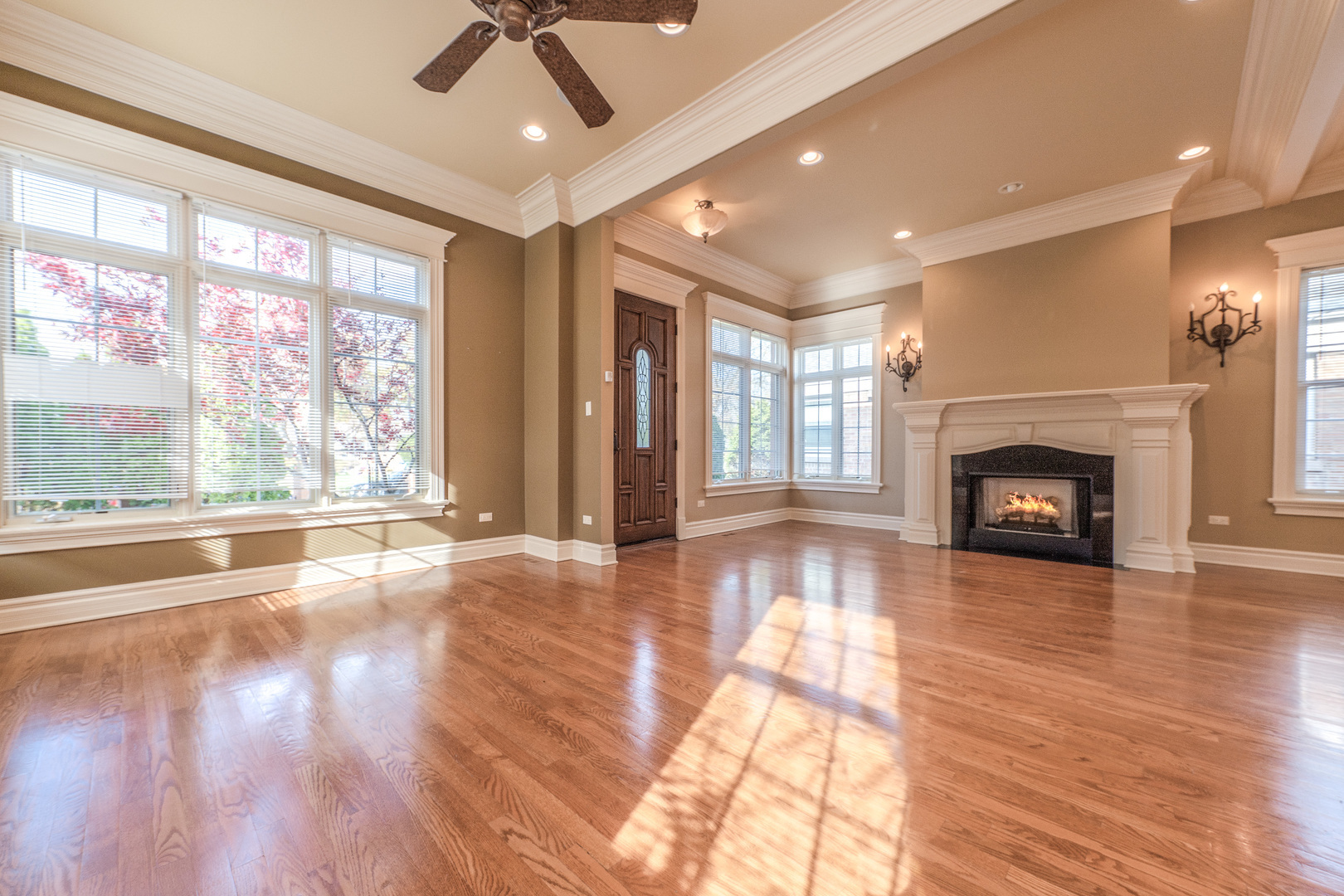 Property Photo: 6033 N Jersey Avenue IL 60659