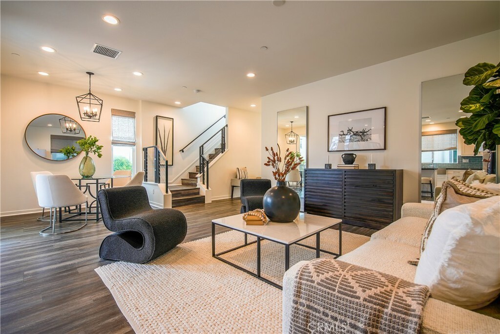 Property Photo: 1022 Bridgewater Way CA 92627