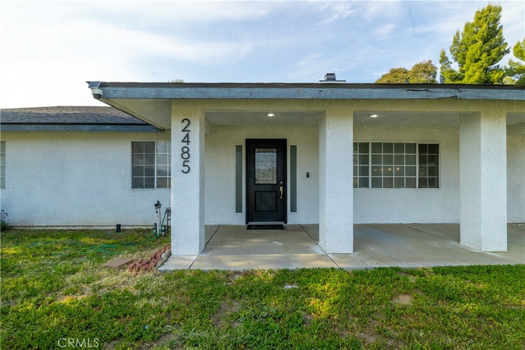 Property Photo:  2485 W Westward Avenue  CA 92220 