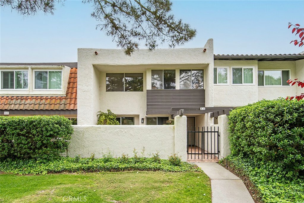Property Photo: 44 Cypress Way CA 90274