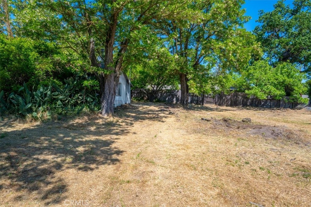 Property Photo: 5985 Dolores Avenue CA 93422