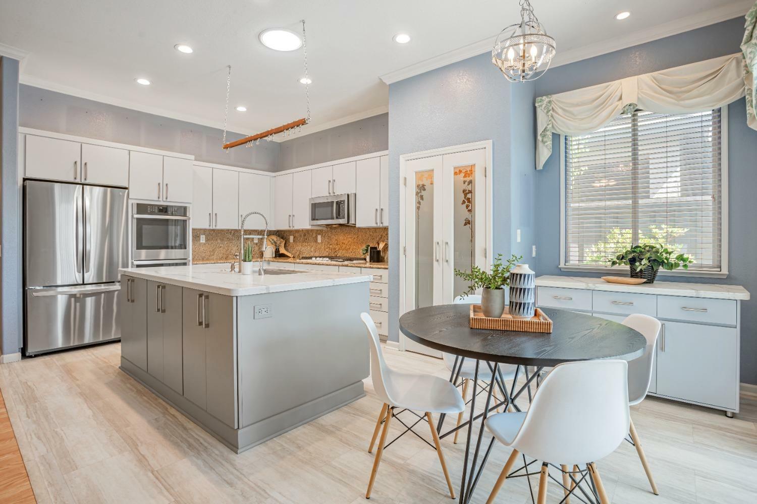 Property Photo: 9505 Emerald Cove Lane CA 95758