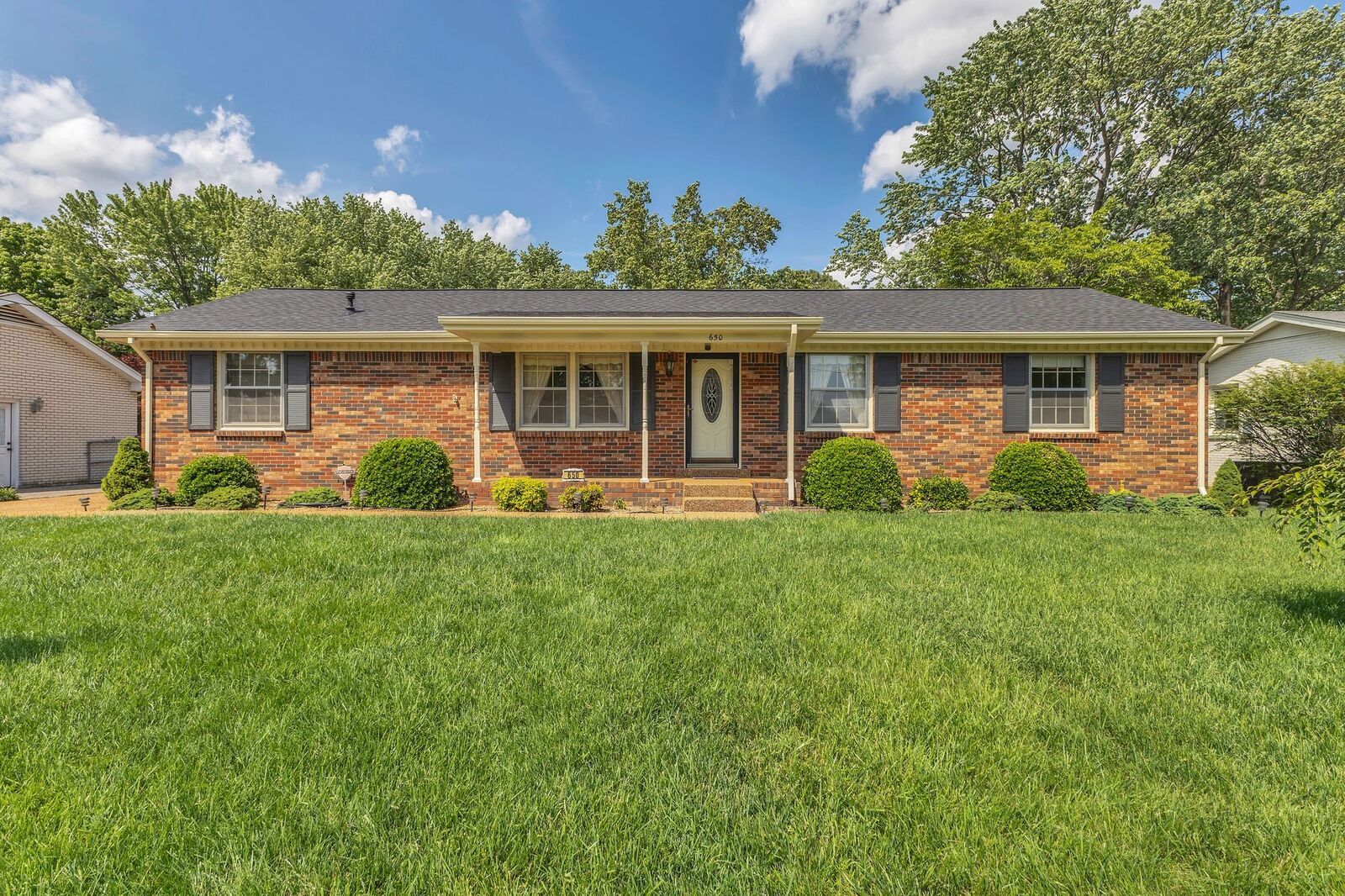Property Photo:  650 Tobylynn Dr  TN 37211 