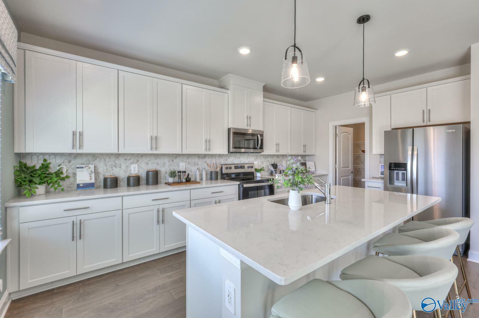 Property Photo: 29340 Satilla Circle AL 35756
