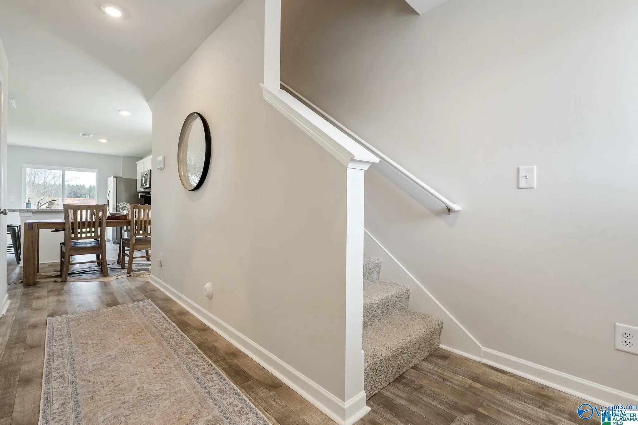 Property Photo: 304 Skykomish Road AL 35603