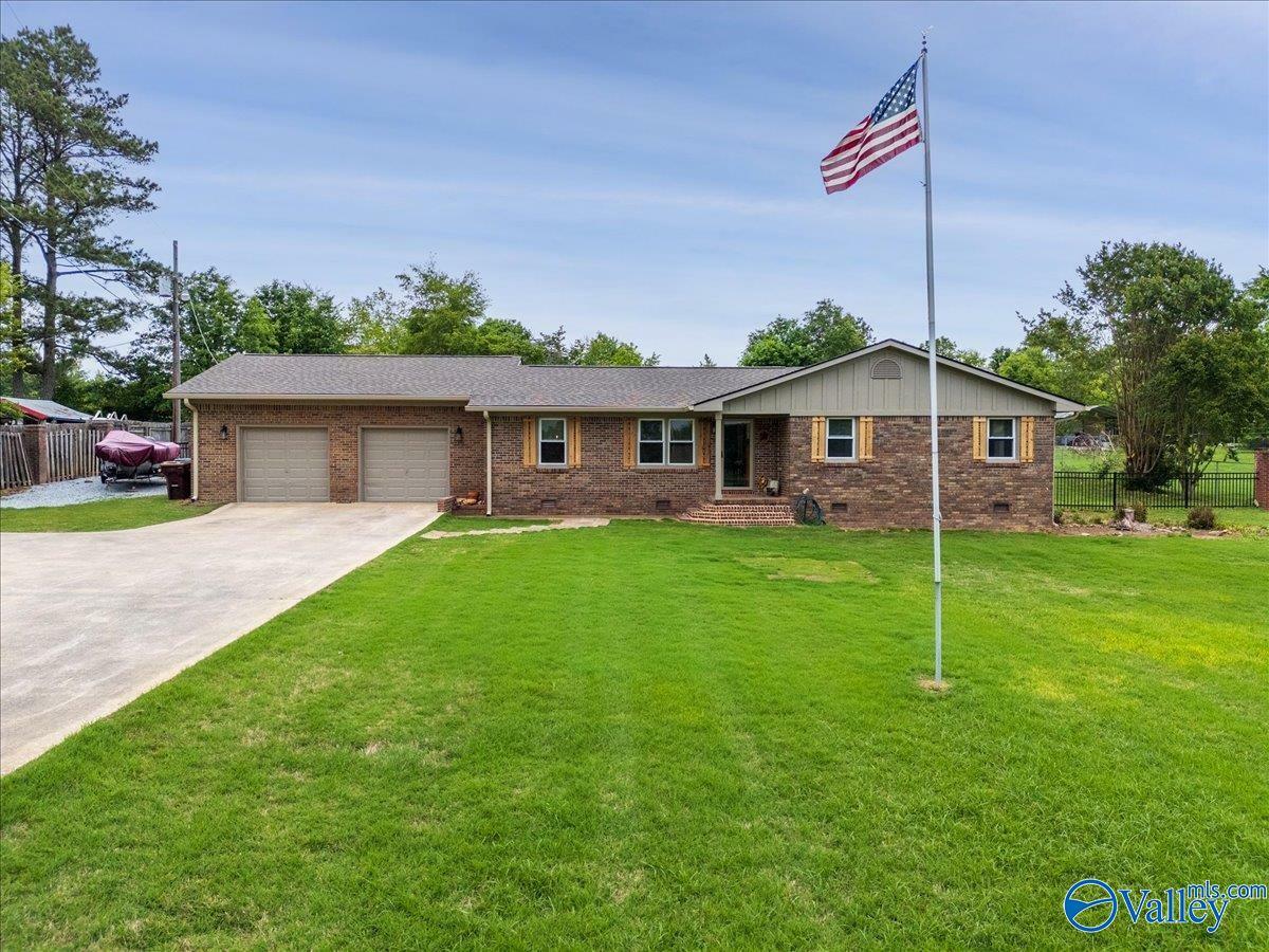 Property Photo: 15579 Quinn Road AL 35611