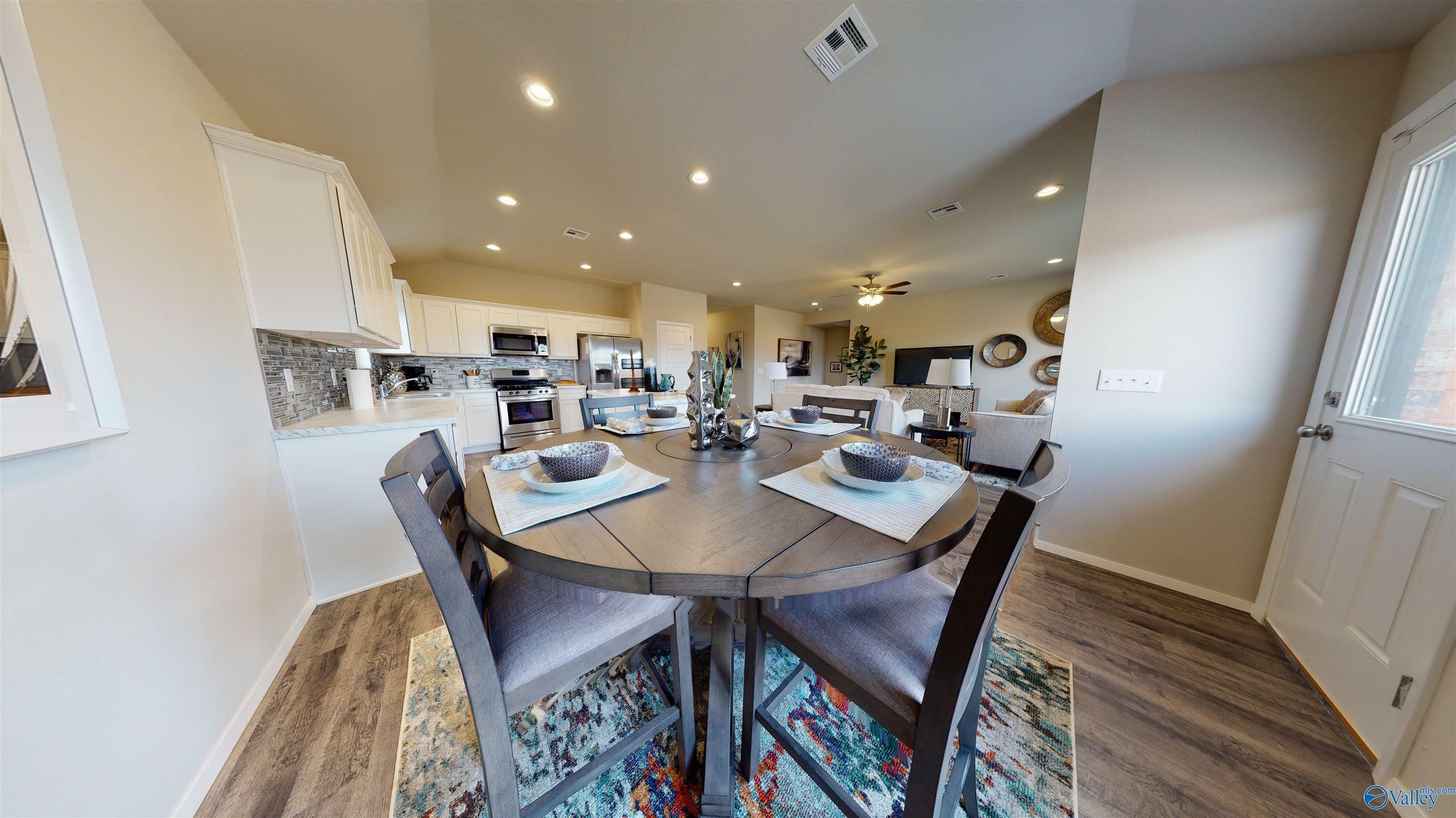Property Photo: 4029 Sherri Street SW AL 35603