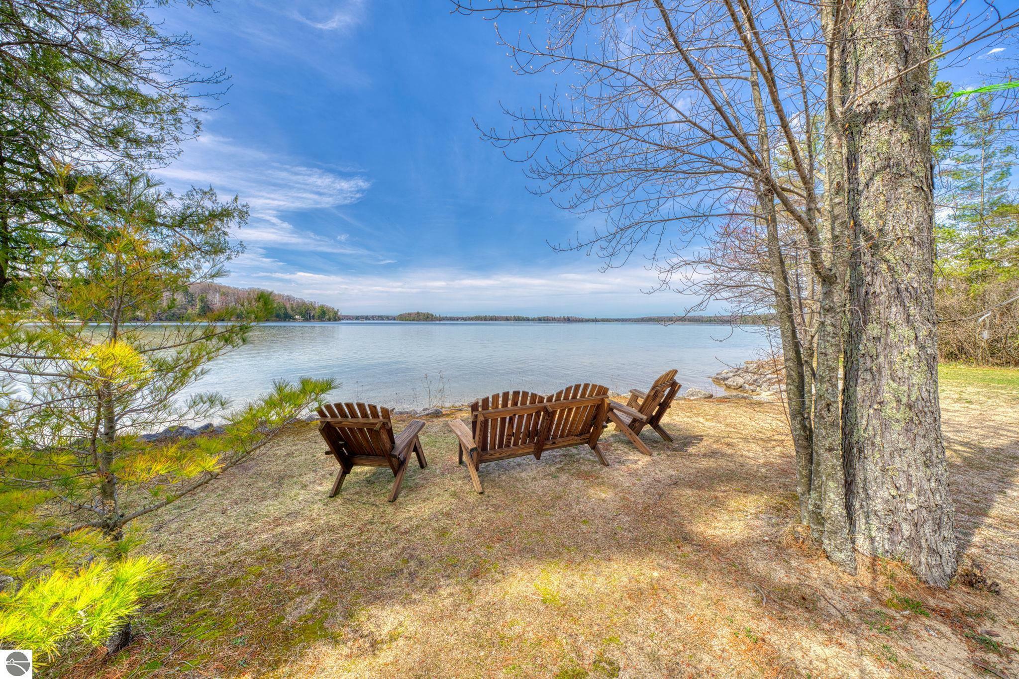 Property Photo: 7695 Gingerwood Drive MI 49685
