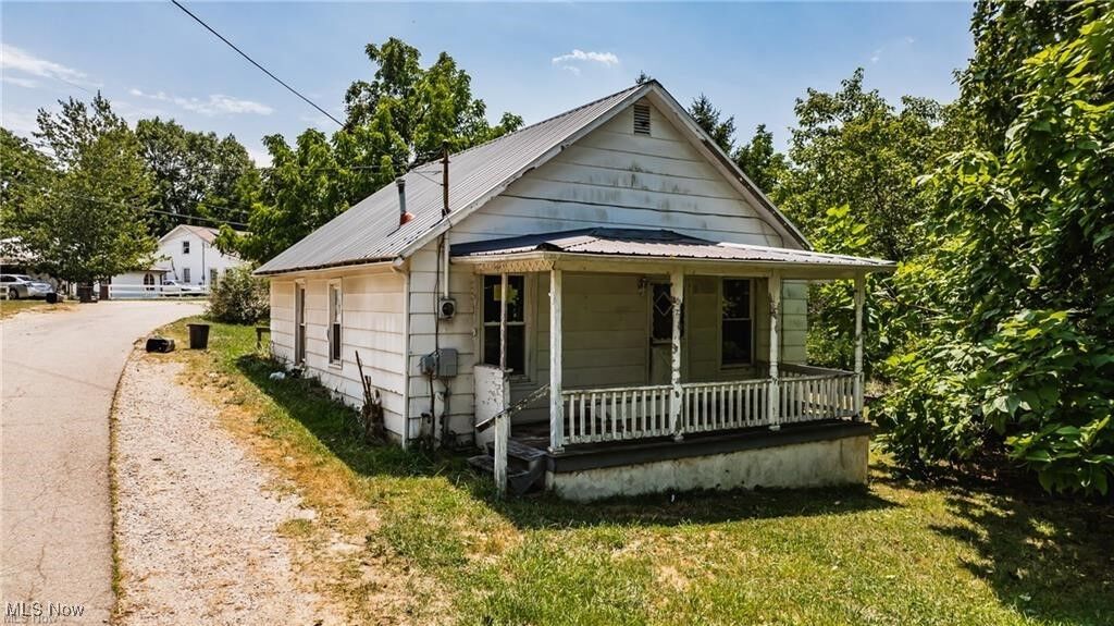 Property Photo: 1301 Myrtle Street WV 26101