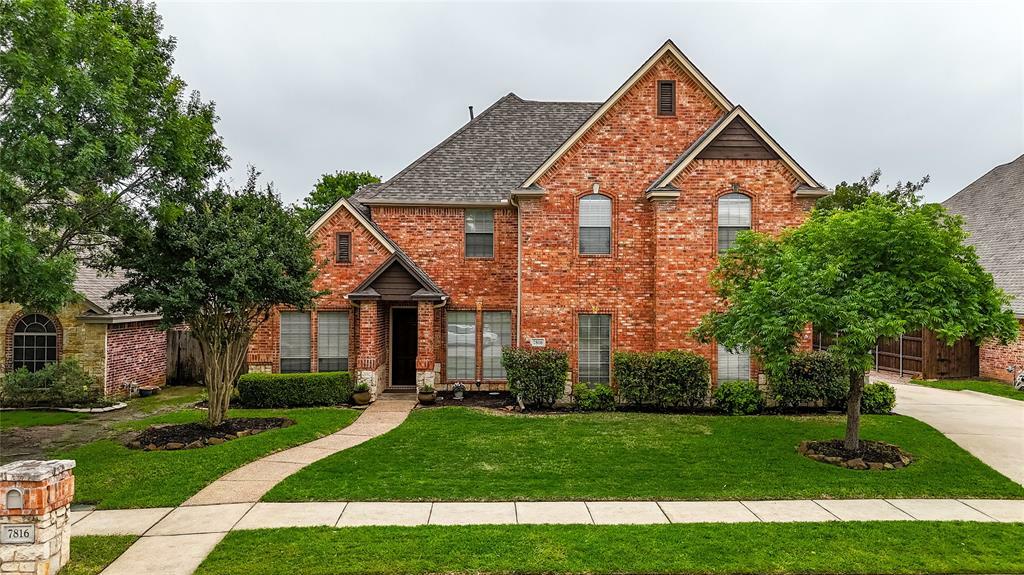Property Photo: 7816 Shady Oaks Drive TX 76182