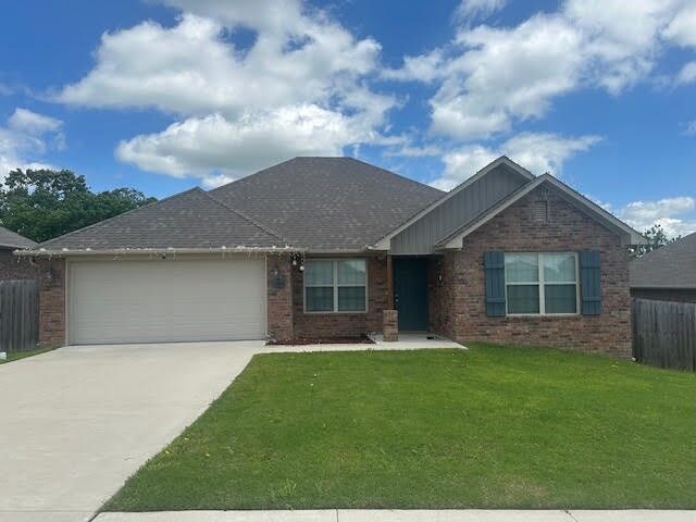 Property Photo: 1008 Brook Street AR 72734