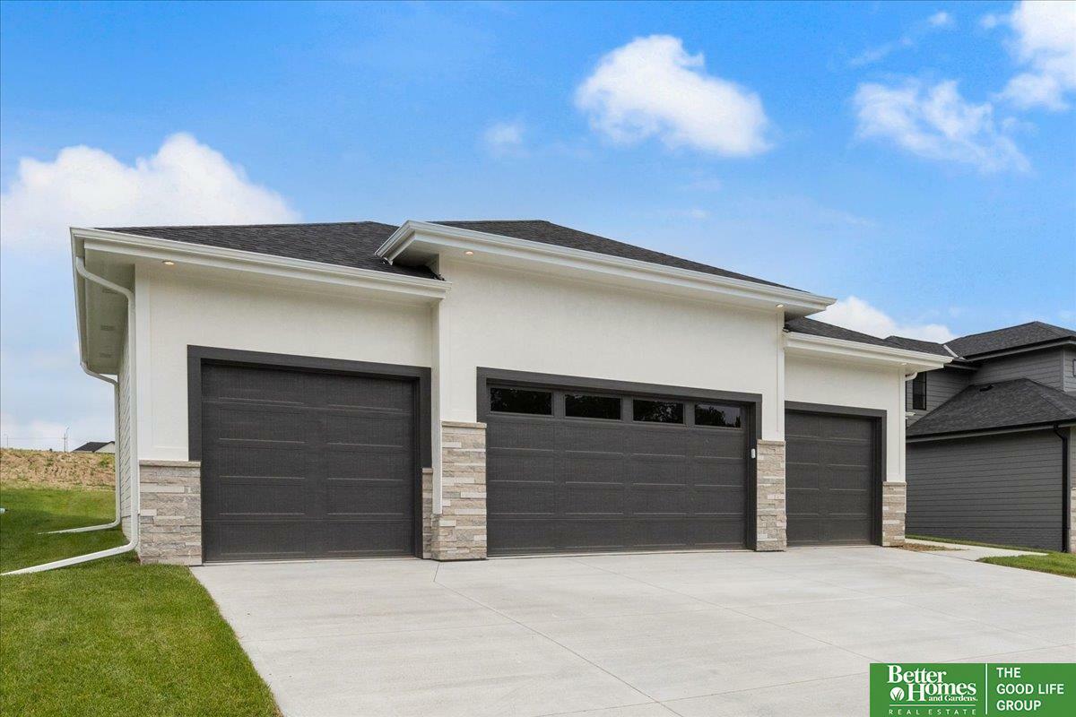 Property Photo: 4530 S 203rd Street NE 68135