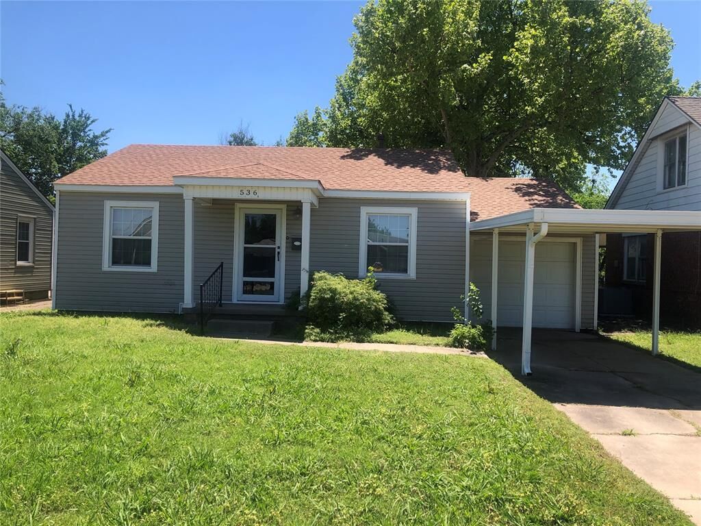 Property Photo: 536 SW 1st Street OK 73160