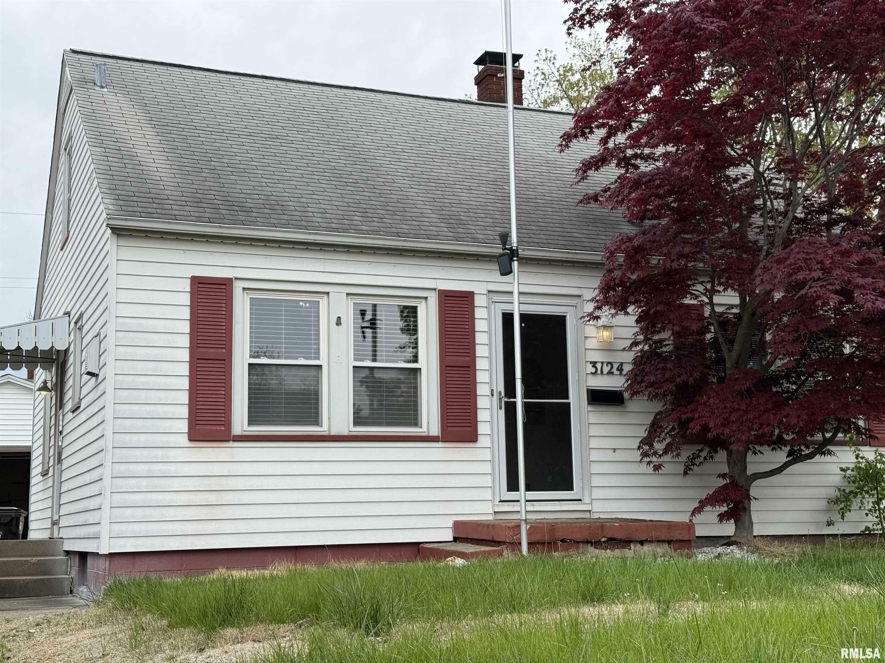 Property Photo: 3124 N Parish Avenue IL 61604