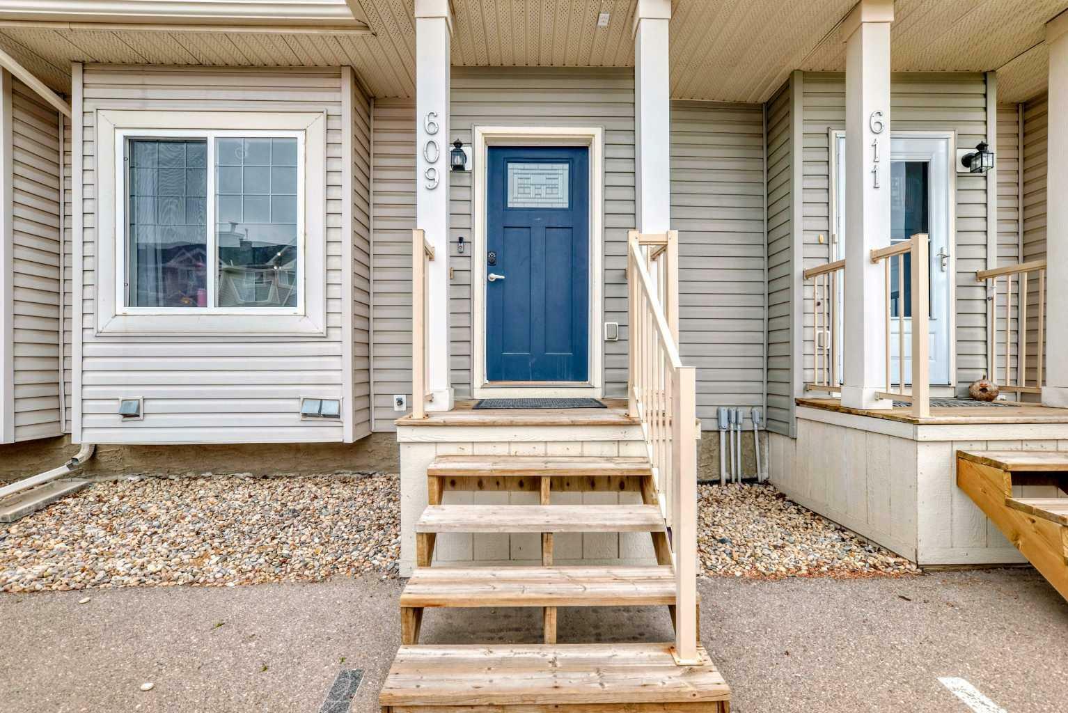 Property Photo: 609 Strathaven Mews AB T1P 1P5