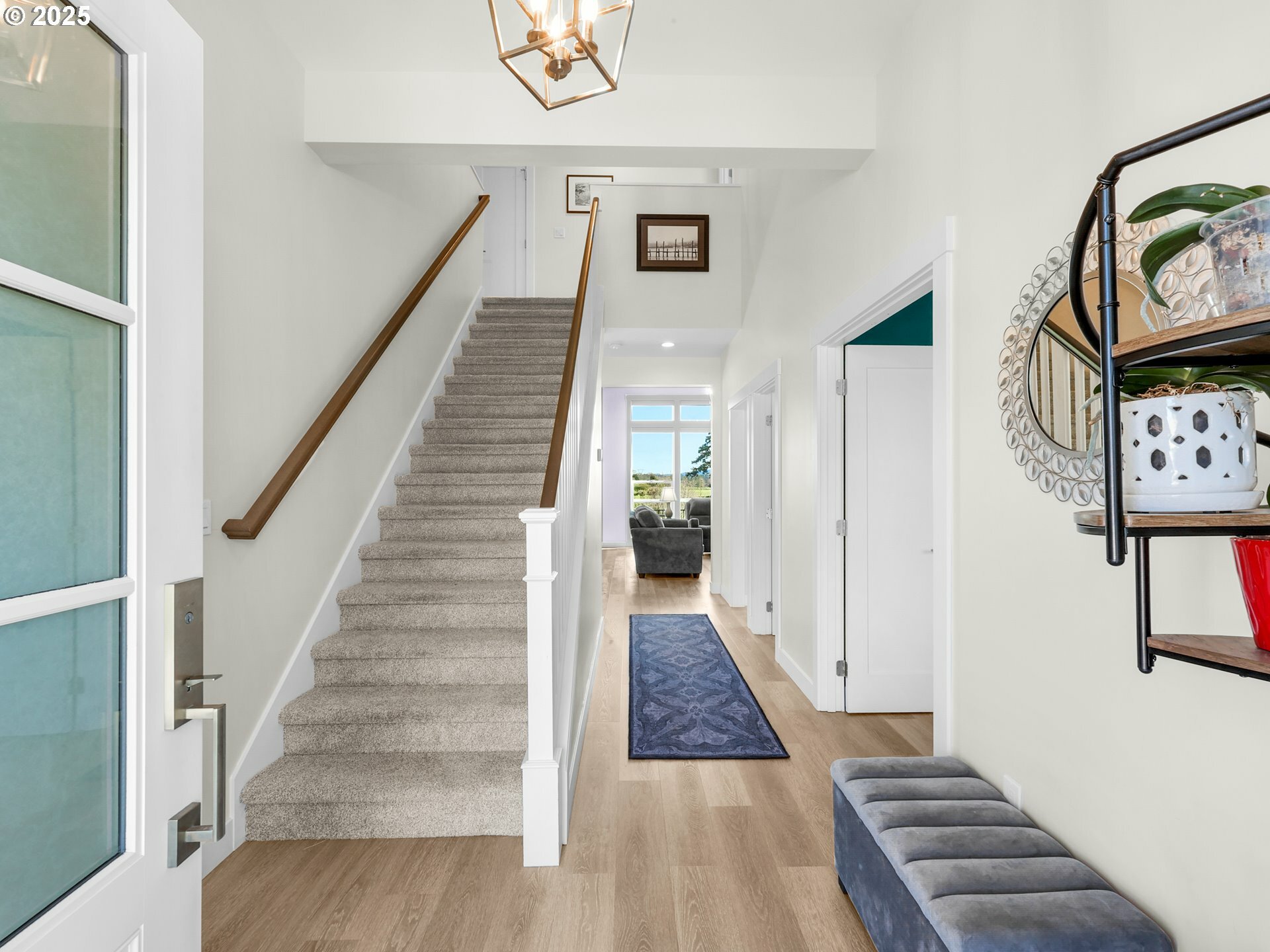 Property Photo: 35680 Bella Ridge Loop OR 97103
