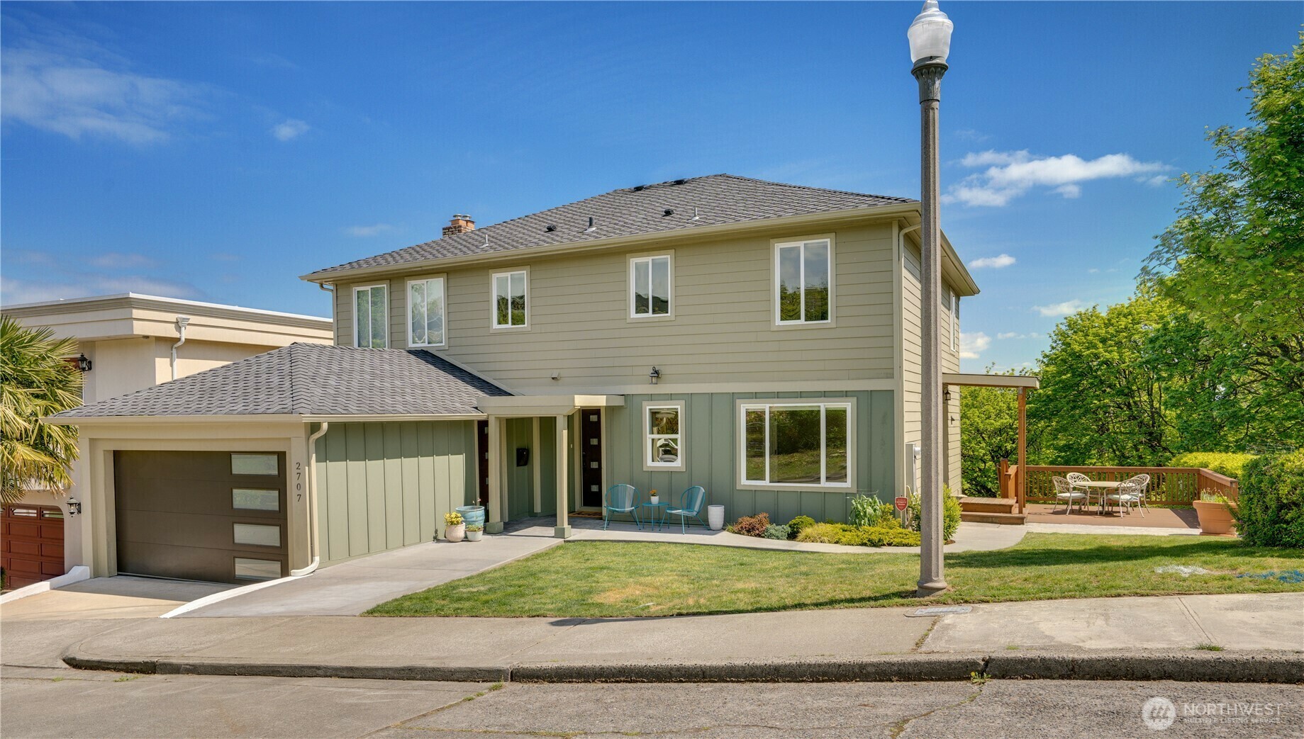 Property Photo: 2707 N Henry Road WA 98403