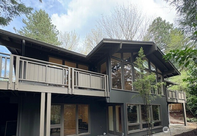 Property Photo: 7843 SE 40th Street WA 98040