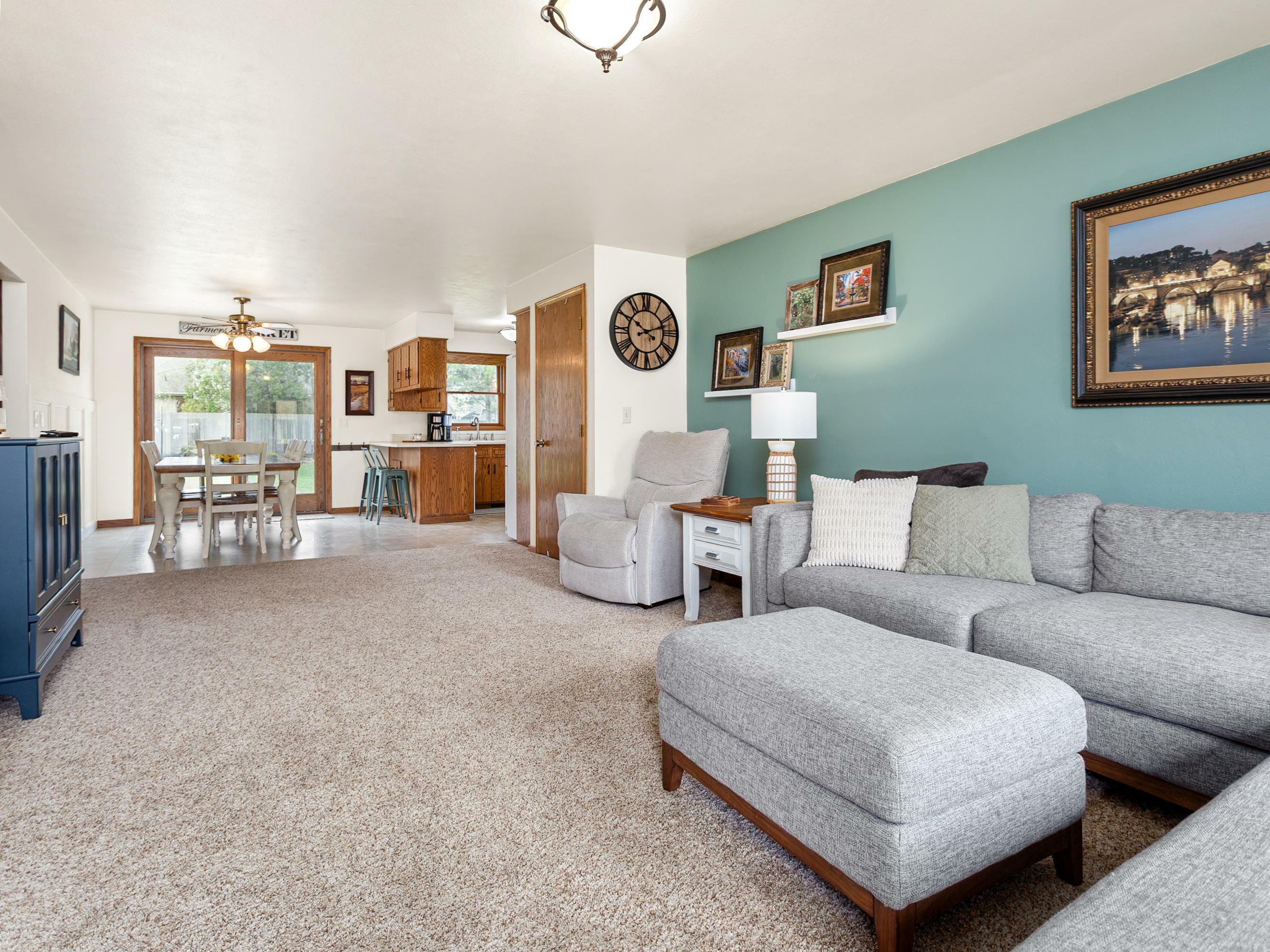 Property Photo: 1343 W Roselawn Drive WI 54914-6922
