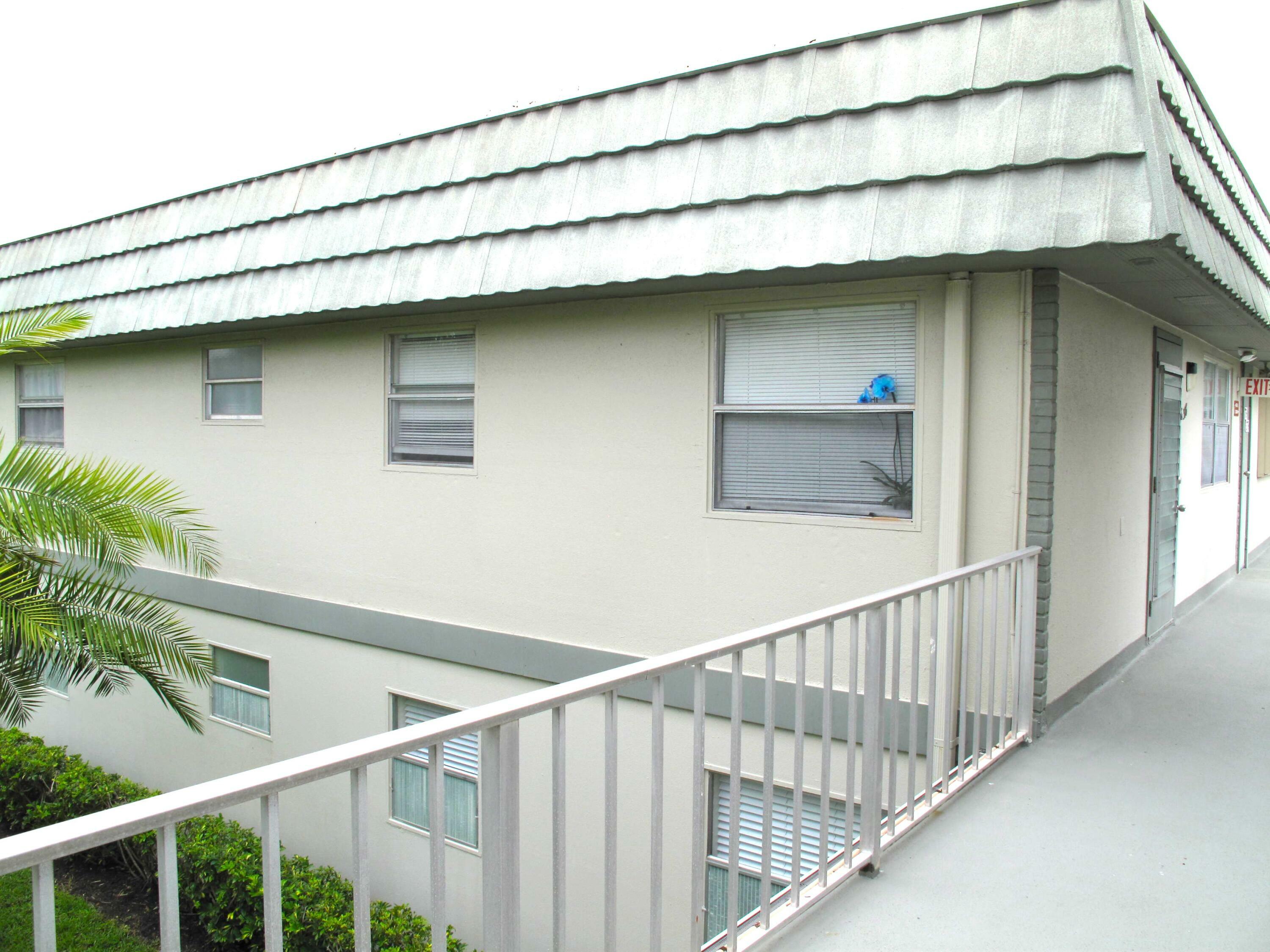 Property Photo: 376 Flanders H FL 33484