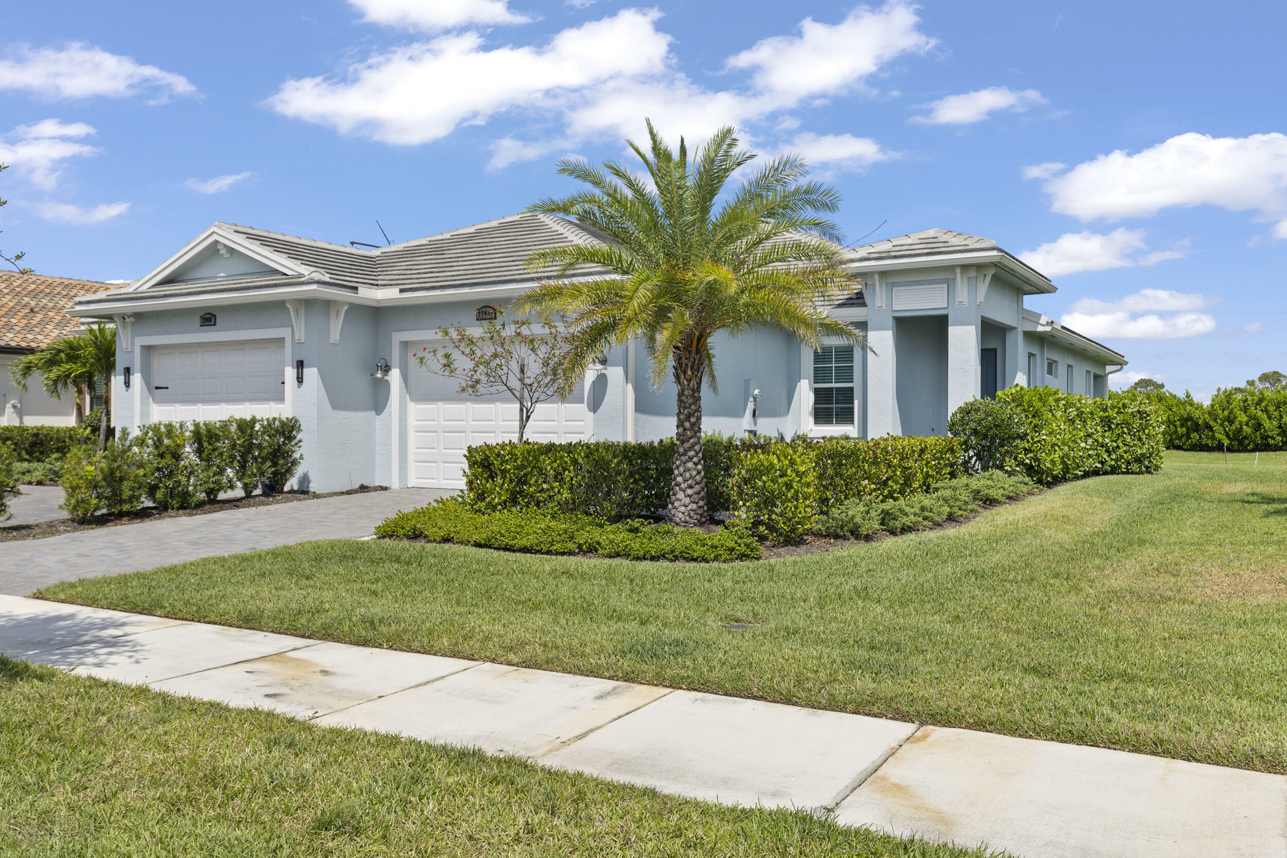 Property Photo: 27046 SW Viterbo Way FL 34986