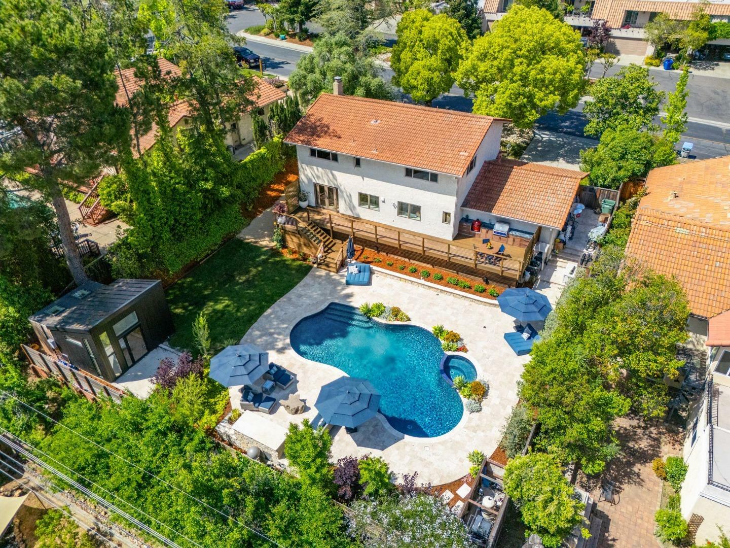 Property Photo: 218 Casitas Bulevar CA 95032
