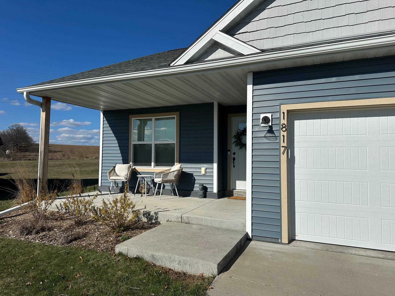 Property Photo:  1817 Ridgewood Circle  WI 54751 